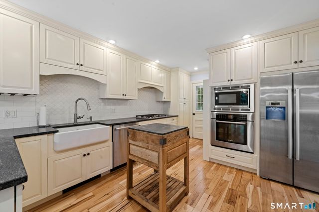 51 Ironwood Drive, Vernon, CT 06066