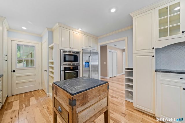 51 Ironwood Drive, Vernon, CT 06066