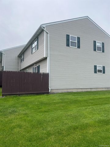 99 Boniface Drive 8A, Pine Bush, NY 12566