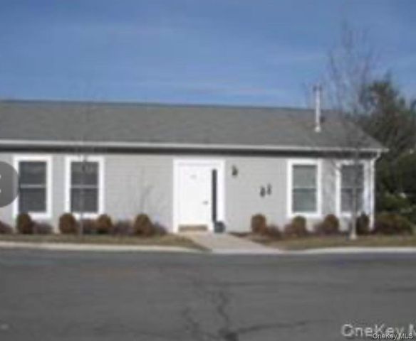 99 Boniface Drive 8A, Pine Bush, NY 12566