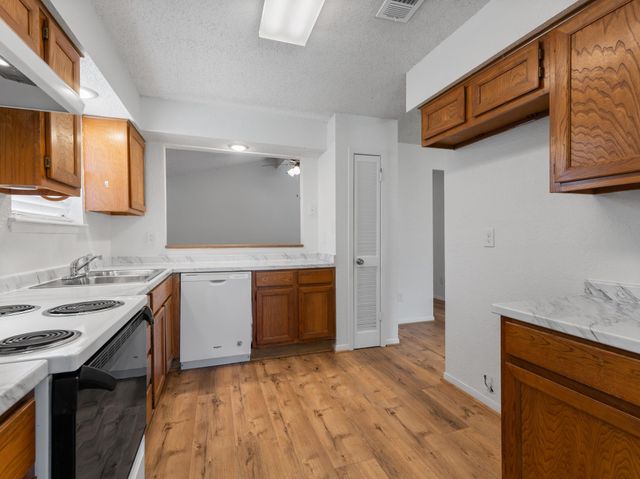 1805 Willow Bend Road, Wharton, TX 77488