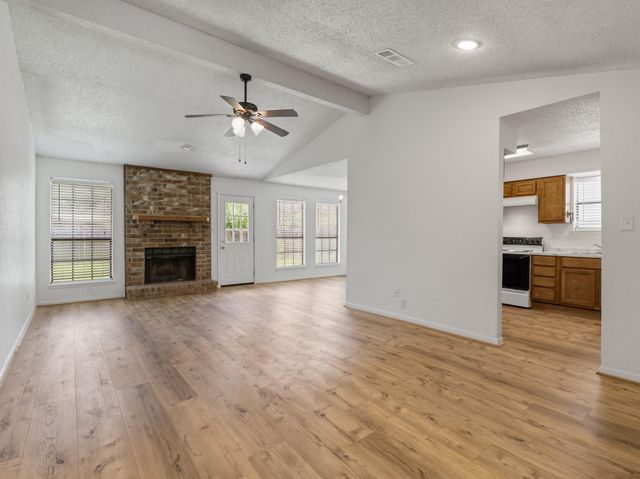 1805 Willow Bend Road, Wharton, TX 77488
