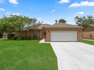 1805 Willow Bend Road, Wharton, TX 77488