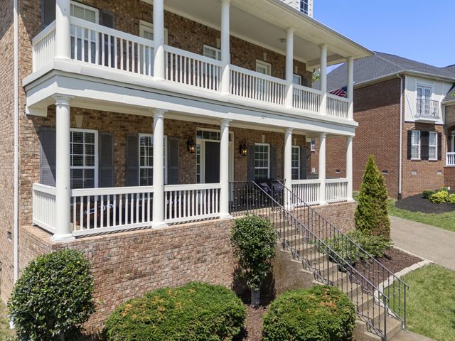 327 Wandering Cir, Franklin, TN 37067