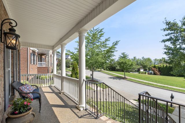327 Wandering Cir, Franklin, TN 37067