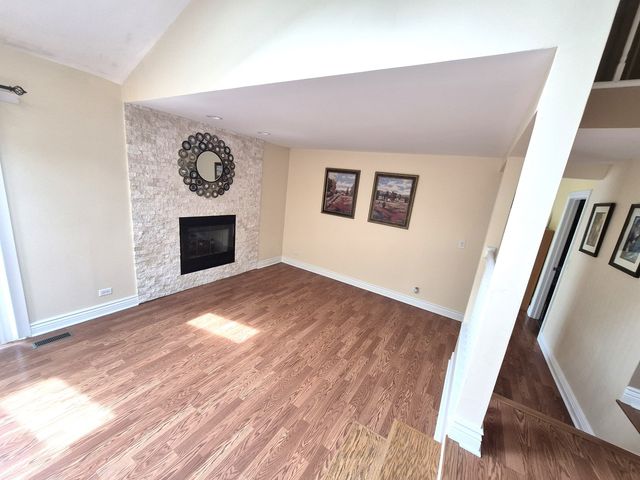 616 Claridge Circle, Hoffman Estates, IL 60169