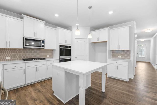 42 Citrine Way, Acworth, GA 30101