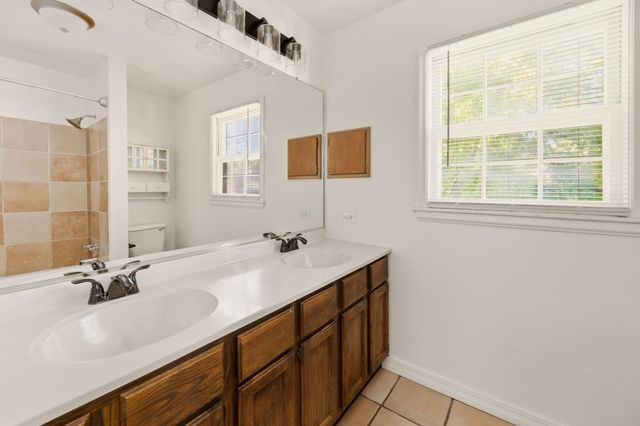 333 N Oliver, Wichita, KS 67208