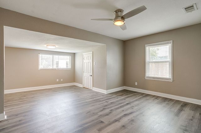 3221 Mccart Avenue, Fort Worth, TX 76110