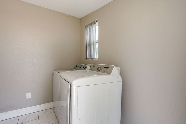 3221 Mccart Avenue, Fort Worth, TX 76110
