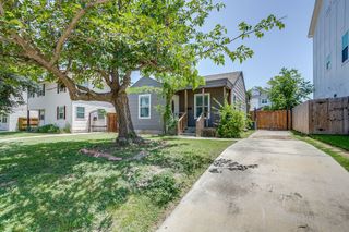 3221 Mccart Avenue, Fort Worth, TX 76110