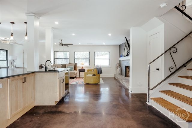 450 Westview Drive, Athens, GA 30606