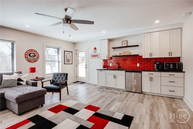 450 Westview Drive, Athens, GA 30606