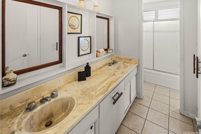 1603 D Paula Drive, Honolulu, HI 96816