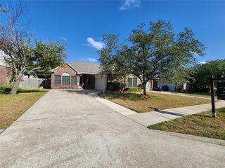 6323 Laurel Run, Houston, TX 77084
