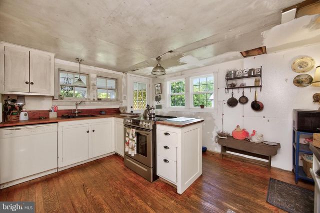 541 BYERS RD, Chester Springs, PA 19425