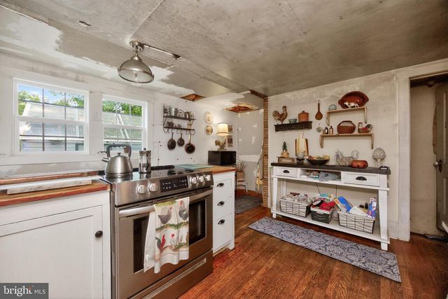 541 BYERS RD, Chester Springs, PA 19425