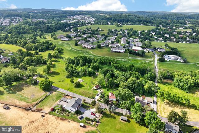 541 BYERS RD, Chester Springs, PA 19425