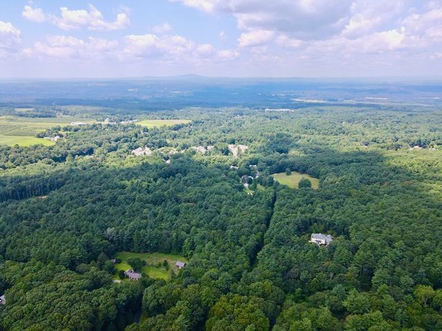 90 Harvard Road, Bolton, MA 01740