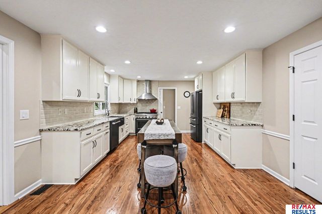 21938 Trailridge Boulevard, Elkhorn, NE 68022