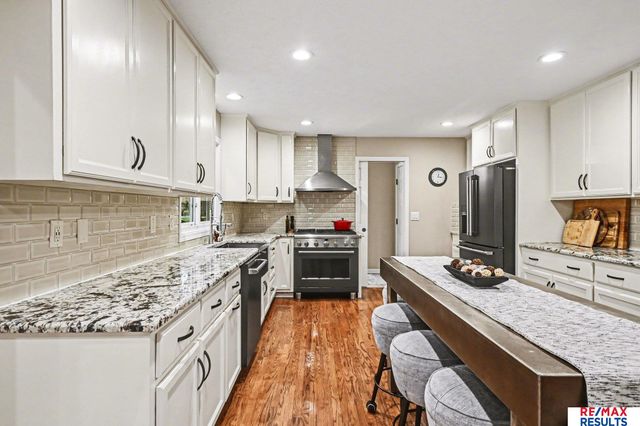 21938 Trailridge Boulevard, Elkhorn, NE 68022