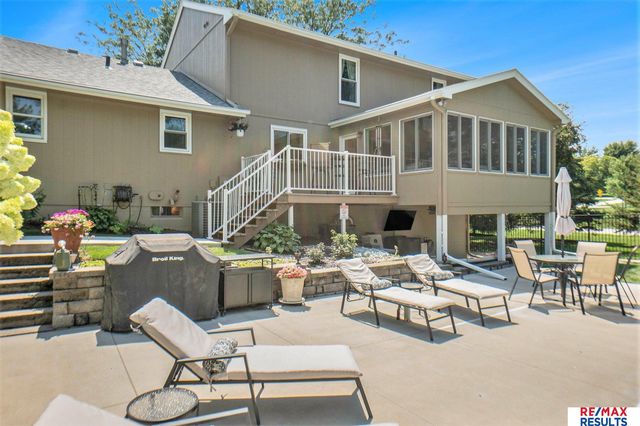 21938 Trailridge Boulevard, Elkhorn, NE 68022