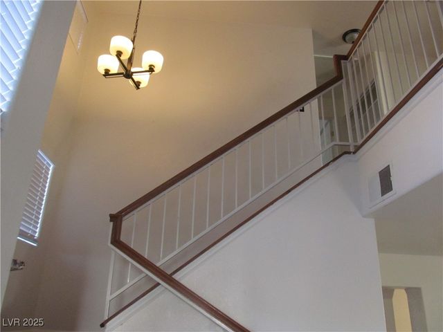 9125 Sparklewood Court, Las Vegas, NV 89129