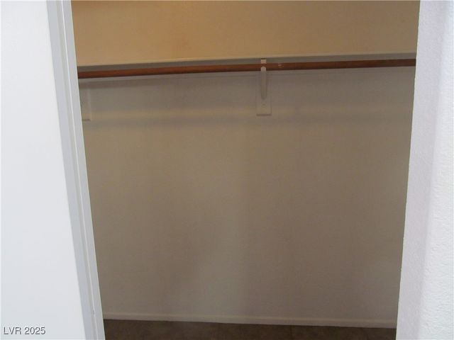 9125 Sparklewood Court, Las Vegas, NV 89129