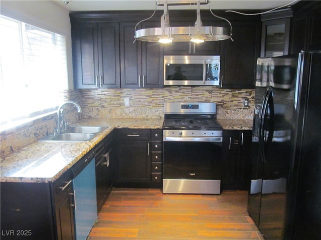 9125 Sparklewood Court, Las Vegas, NV 89129