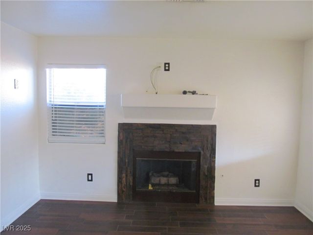 9125 Sparklewood Court, Las Vegas, NV 89129