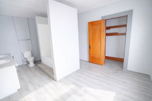 711 N Topeka, Wichita, KS 67214