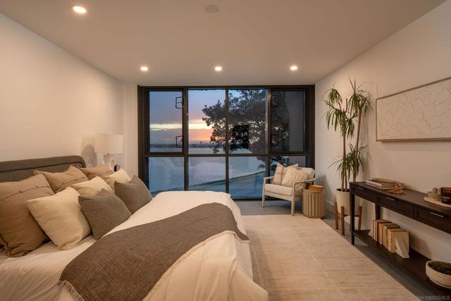 3940 Gresham St 251, San Diego, CA 92109