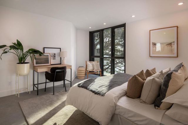 3940 Gresham St 251, San Diego, CA 92109