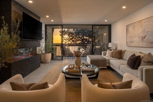 3940 Gresham St 251, San Diego, CA 92109