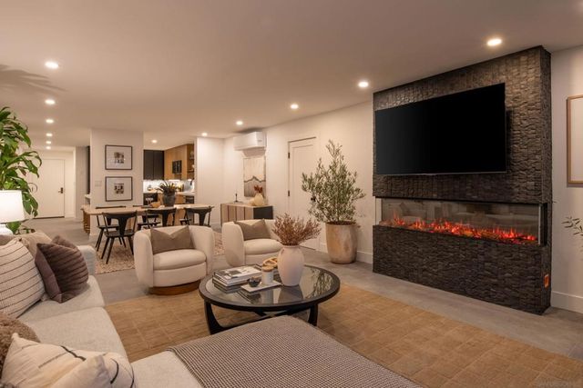 3940 Gresham St 251, San Diego, CA 92109