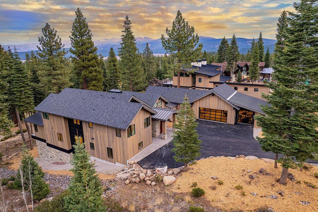 9348 Nine Bark Road, Truckee, CA 96161