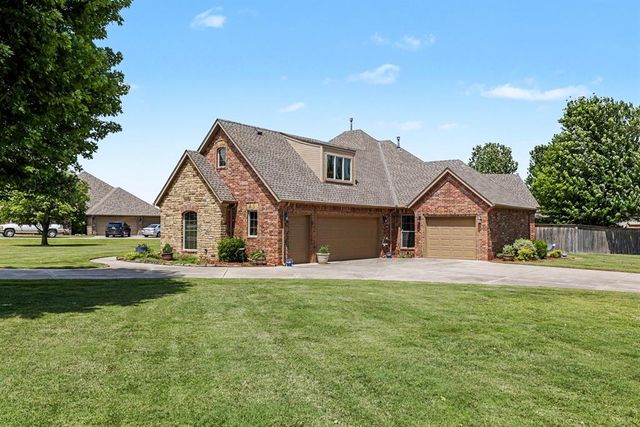 9200 Wheatland Drive, Oklahoma City, OK 73169