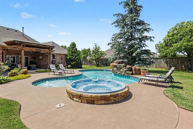 9200 Wheatland Drive, Oklahoma City, OK 73169