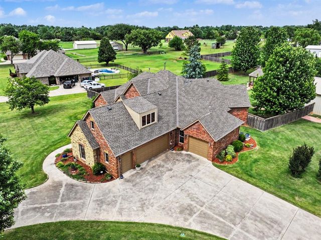 9200 Wheatland Drive, Oklahoma City, OK 73169