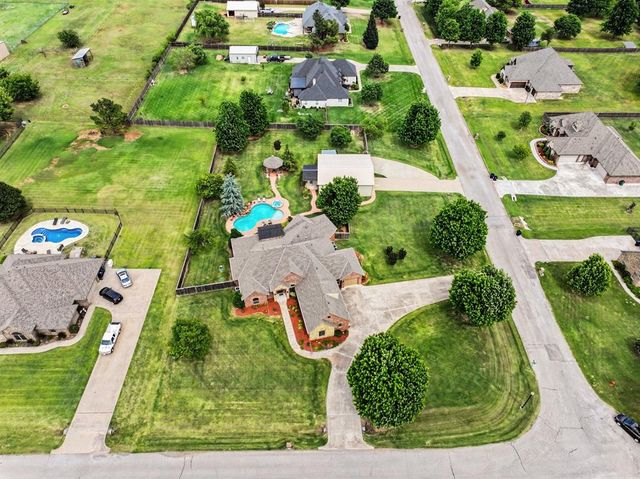 9200 Wheatland Drive, Oklahoma City, OK 73169