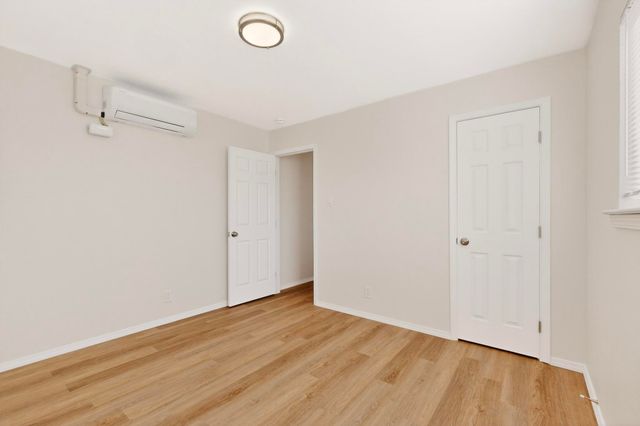 8316 Trumbull Avenue SE, Albuquerque, NM 87108