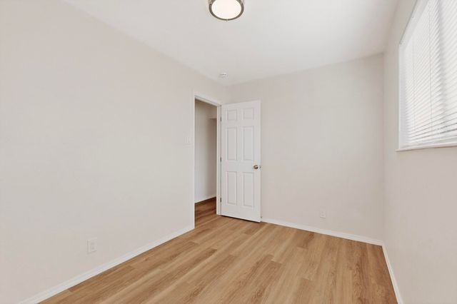 8316 Trumbull Avenue SE, Albuquerque, NM 87108