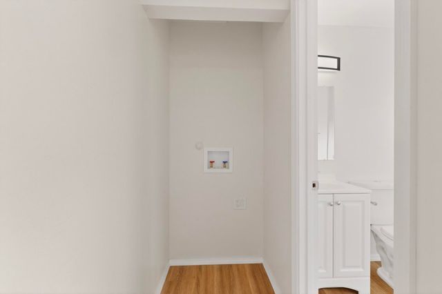 8316 Trumbull Avenue SE, Albuquerque, NM 87108