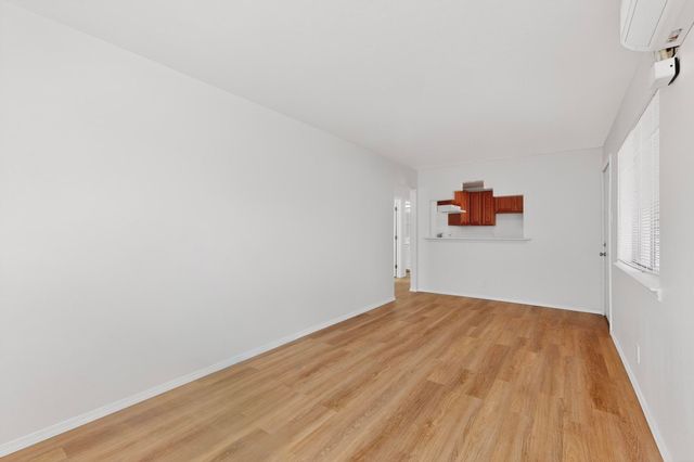 8316 Trumbull Avenue SE, Albuquerque, NM 87108