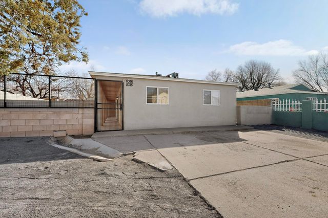 8316 Trumbull Avenue SE, Albuquerque, NM 87108