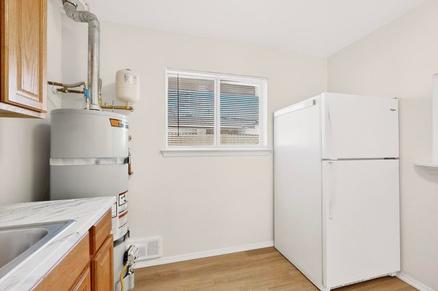 8316 Trumbull Avenue SE, Albuquerque, NM 87108