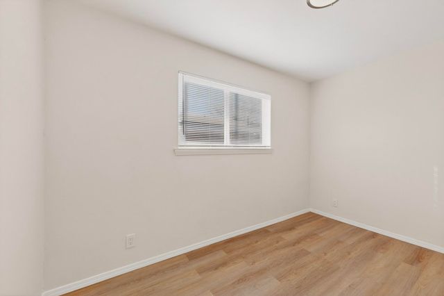 8316 Trumbull Avenue SE, Albuquerque, NM 87108