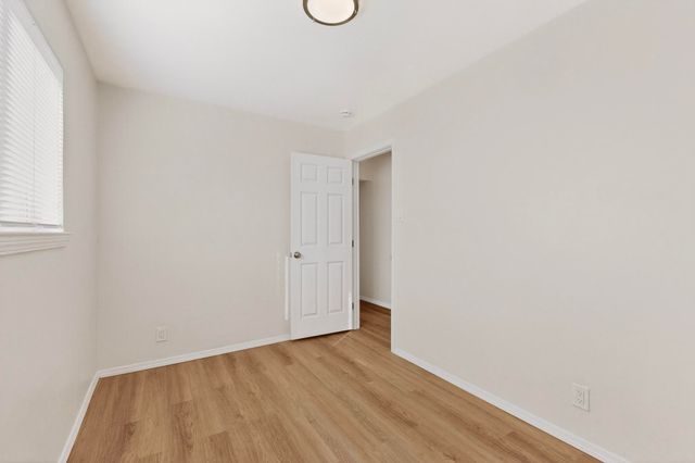 8316 Trumbull Avenue SE, Albuquerque, NM 87108