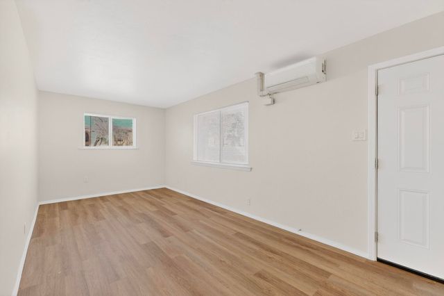 8316 Trumbull Avenue SE, Albuquerque, NM 87108