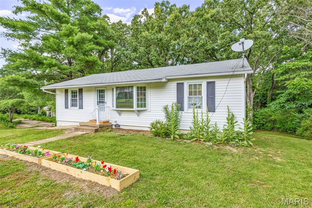 Image 1 of property listing at 13015 State Road Cc, Festus, MO 63028